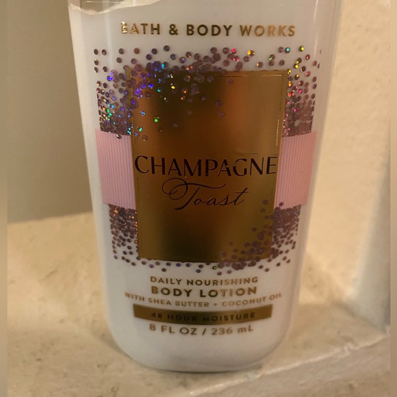 Bath & Body Works Champagne Toast Body Lotion. 8oz. NWT. - Picture 2 of 3